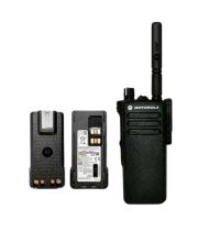 Рация Motorola DP4400e VHF + аккумуляторная батарея 3500 mAh Рация Motorola DP4400e VHF с аккумулятором 3500 mAh ✅ Цифровая DMR рация 136–174 МГц с AES-256 шифрованием, защитой IP68 и автономностью до 34 часов ✅ Профессиональная радиосвязь для военных, охраны и спасателей ✅ Доставка по Украине ⏩