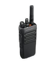 Купити Motorola MOTOTRBO R7A VHF 146–160 МГц – професійну цифрову рацію DMR потужністю 5 Вт на 64 канали✅ Захист IP68, MIL-STD 810, адаптивне шумоподавлення, робота від –30°C до +60°C, компактна Stubby Antenna✅
